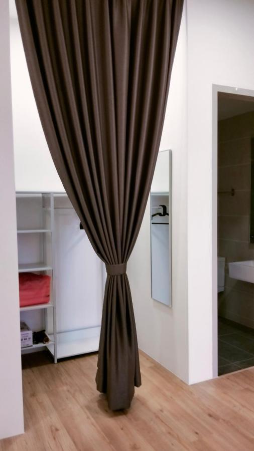 New Stylish Seaview Bali Residences Near Jonker 4 Pax Apartment