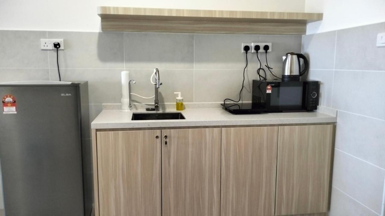 Apartment New Stylish Seaview Bali Residences Near Jonker 4 Pax Malacca