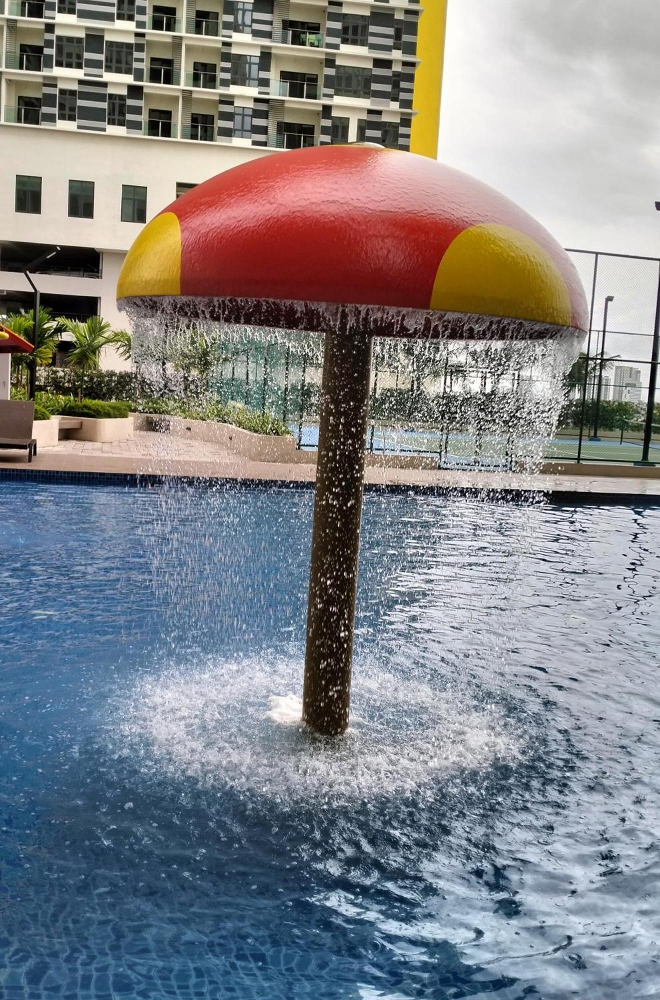 New Stylish Seaview Bali Residences Near Jonker 4 Pax * Malacca