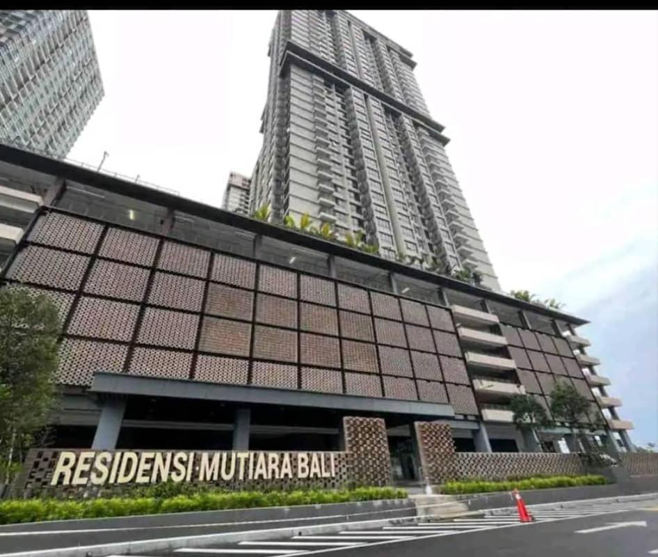 New Stylish Seaview Bali Residences Near Jonker 4 Pax Apartment Malacca